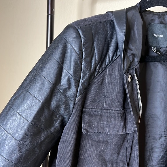 Denim Jacket size medium - Picture 4 of 4